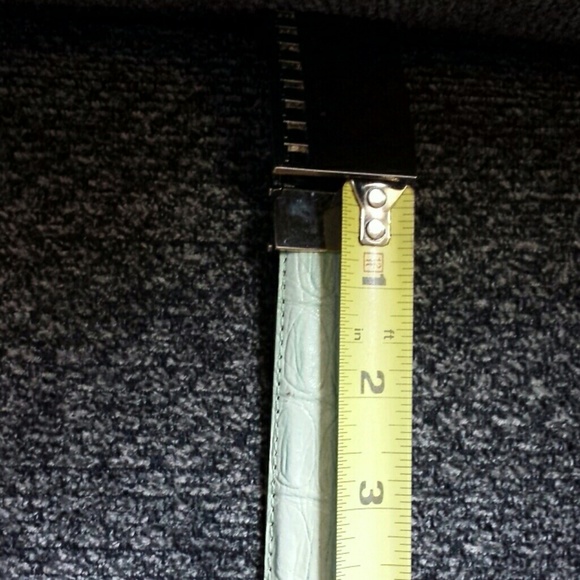 Light Green Leather Belt - Picture 4 of 4